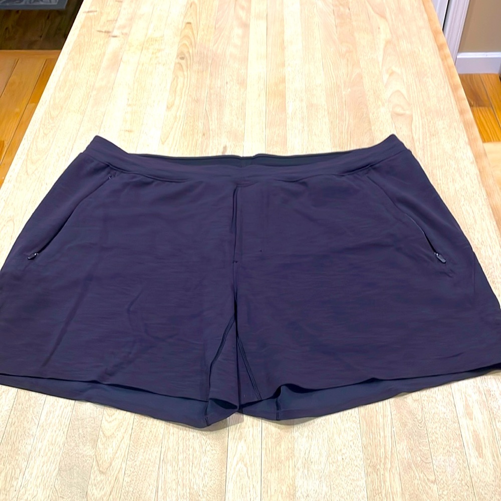 Men’s Lululemon Athletic Shorts